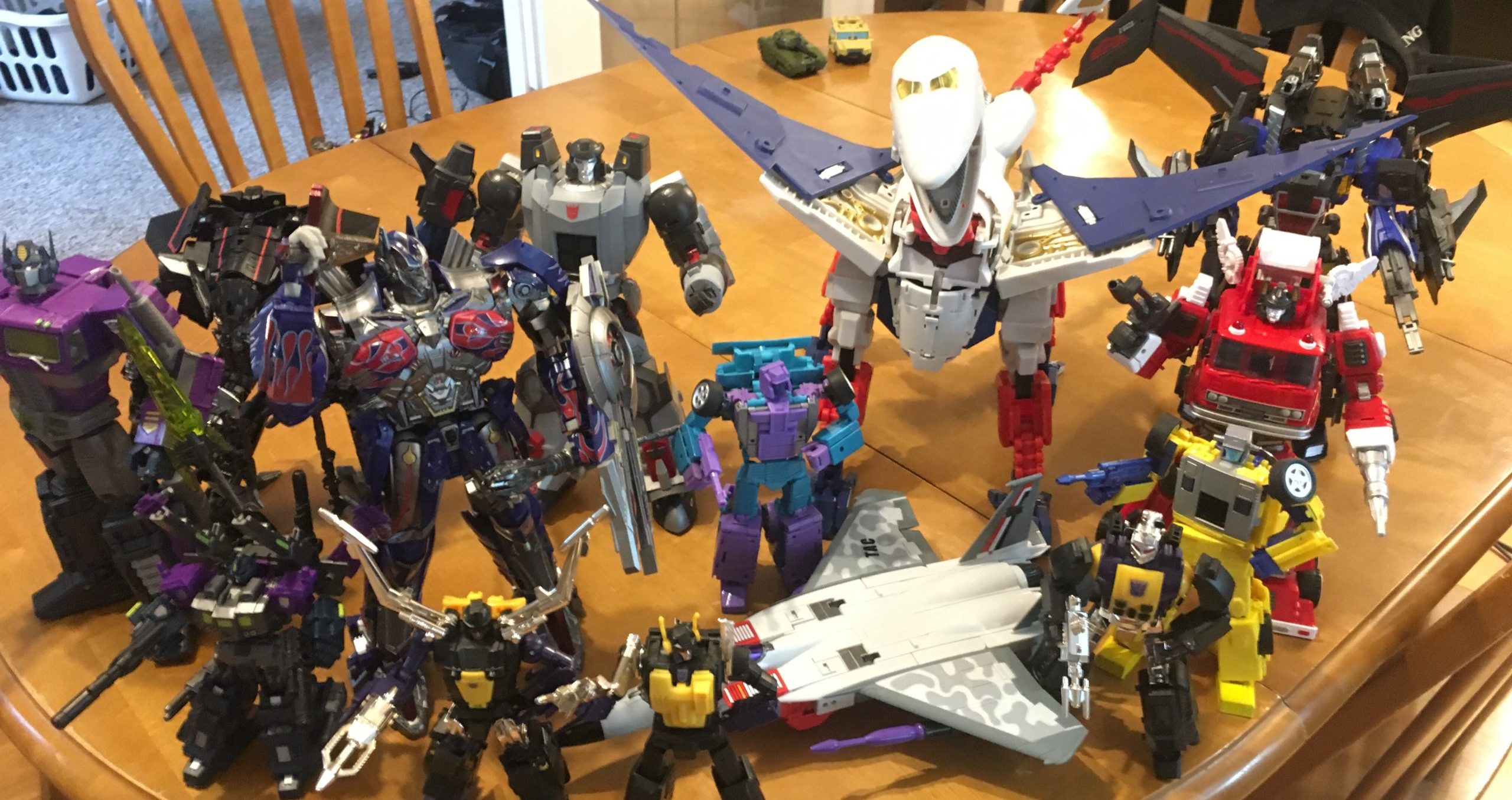Listicle: Top Five Unlicensed Transforming Toys of Twenty Nineteen